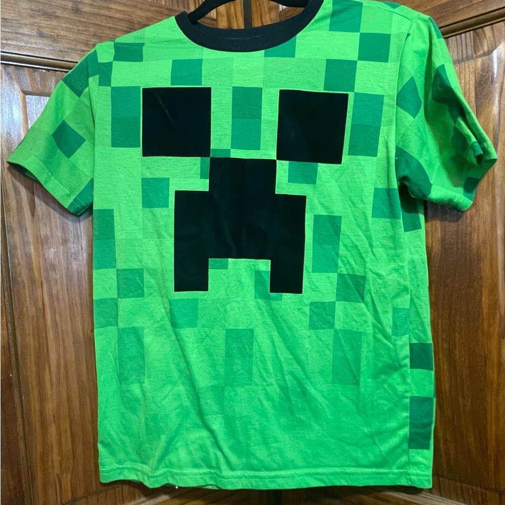 Official Boys Minecraft Shirt Size XL(14/16)